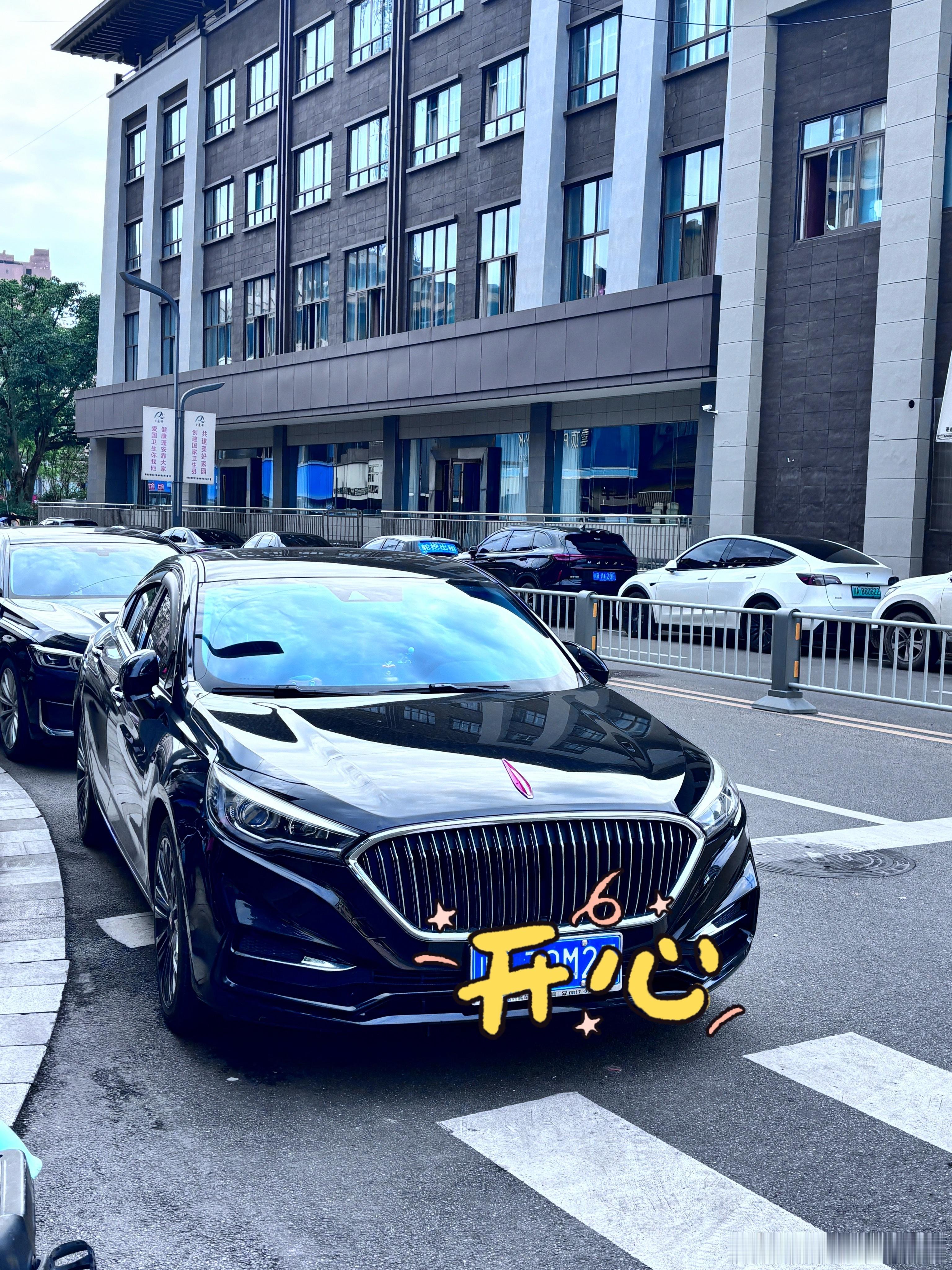 不明白我们这种小县城为啥这么多这个车，包括我自己家人还有一辆这个。 