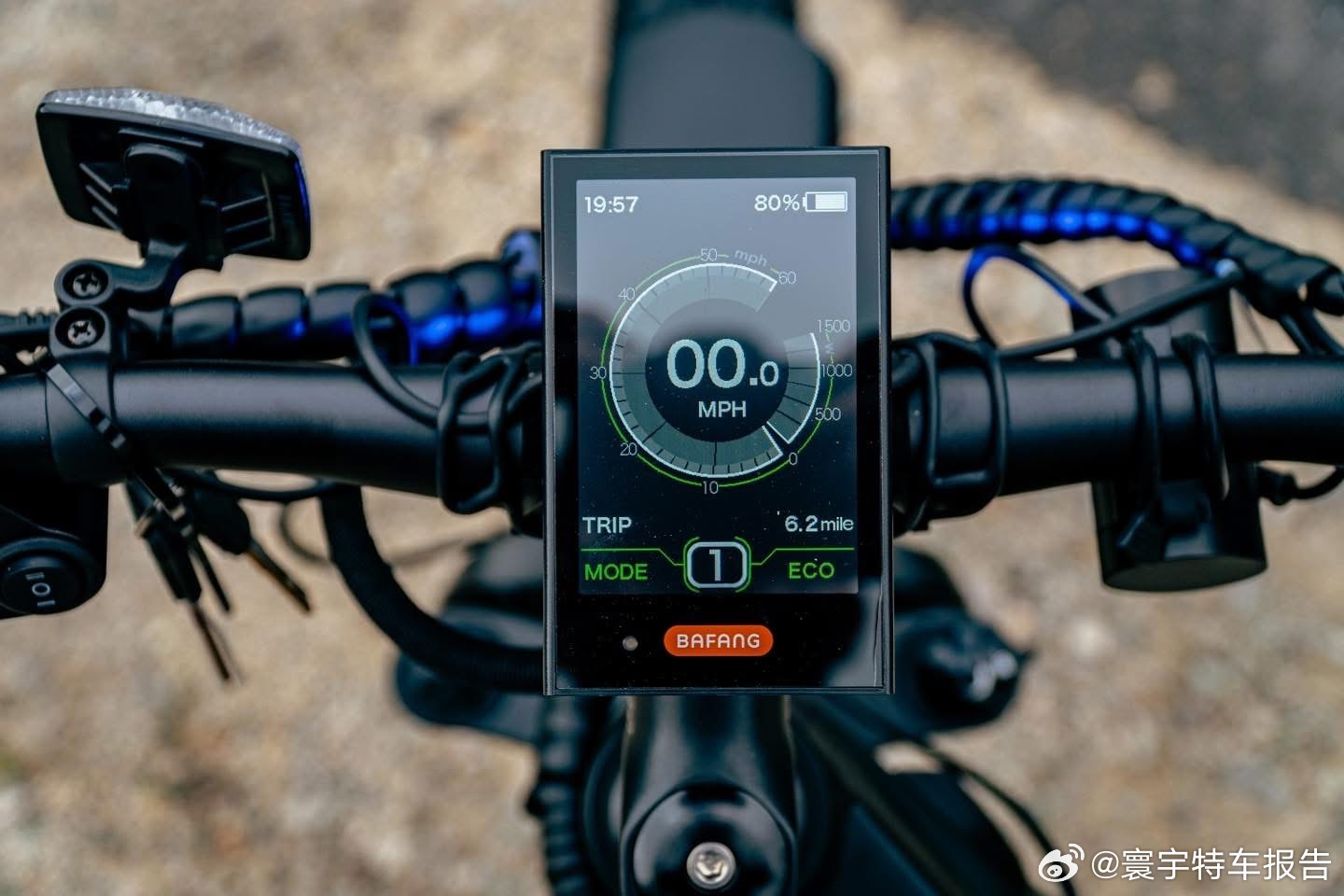 寰宇特车报告也挺适合朝阳群众的 