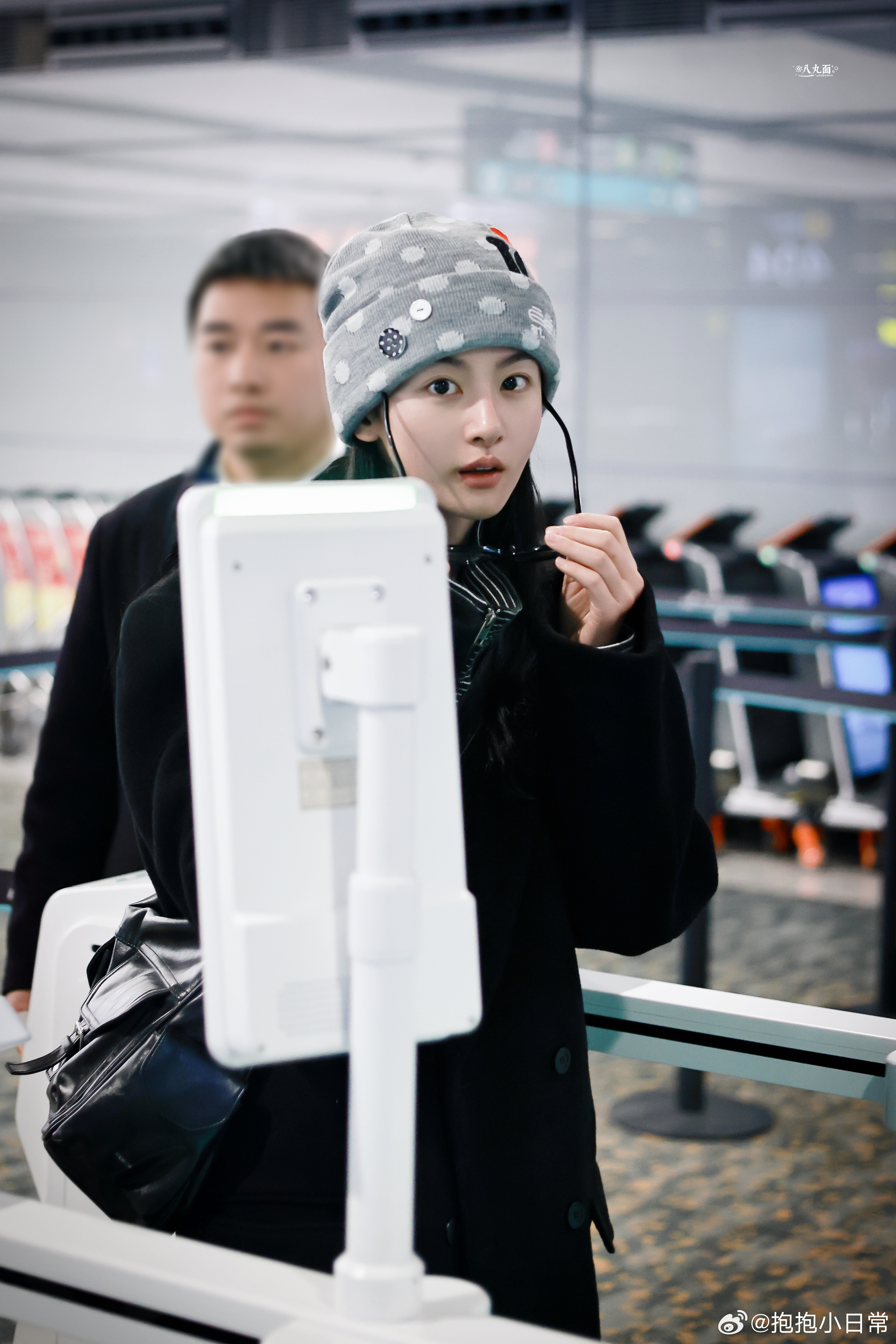 赵晴线下美成洋娃娃了赵晴线下状态绝了！又美出了新高度，精致洋娃娃造型，明艳的五官