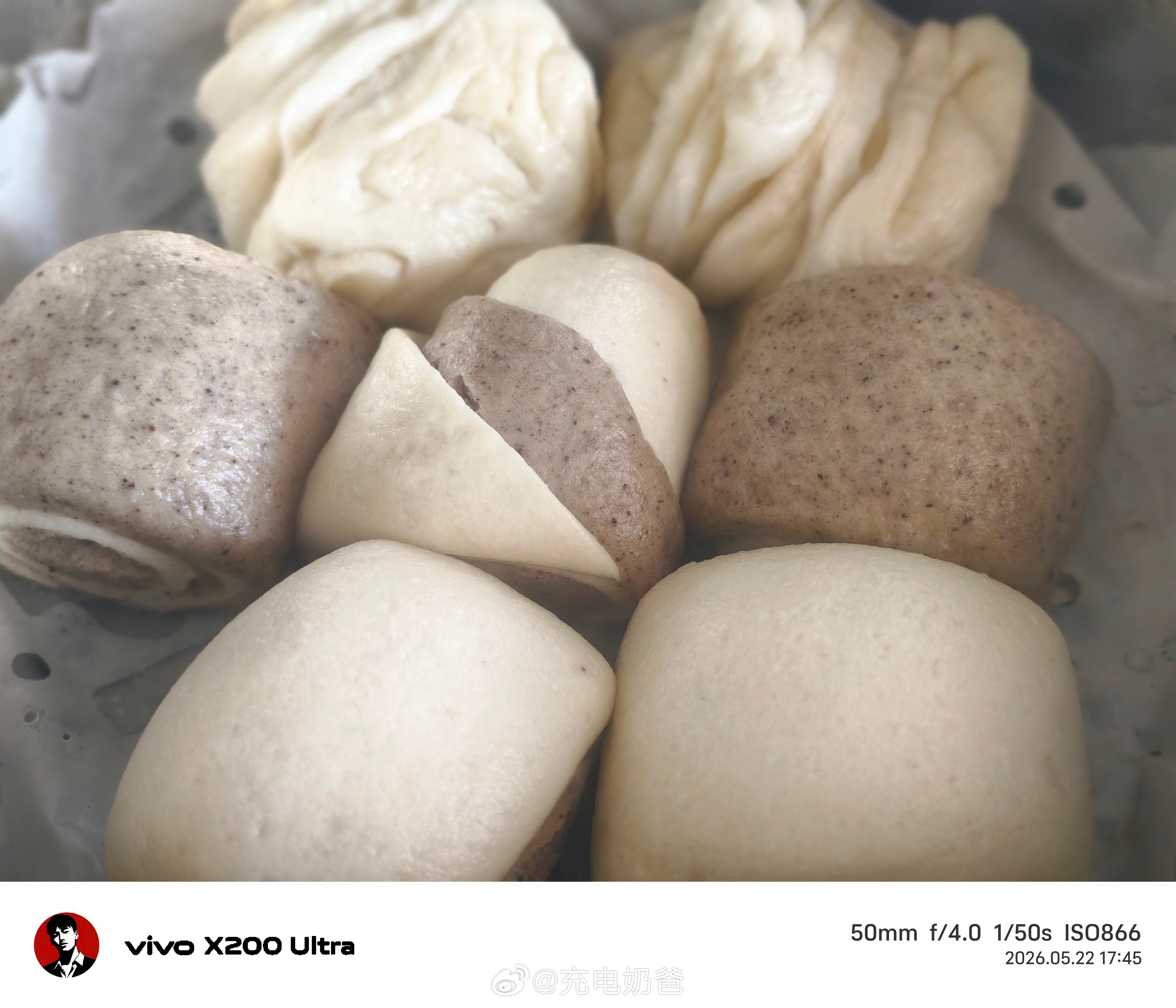 什么是奶爸？就是出门之前先把老婆孩子的饭做好，然后自己在出去嗨在这个小圈子里 厨