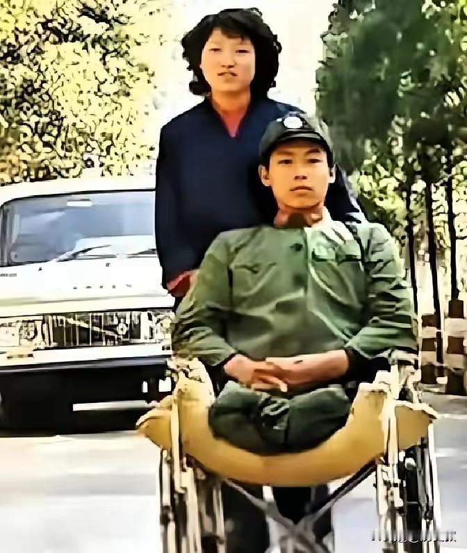 1986年，姑娘千里奔赴边境寻未婚夫，推门一幕，看哭无数人
 
她花光所有积蓄，