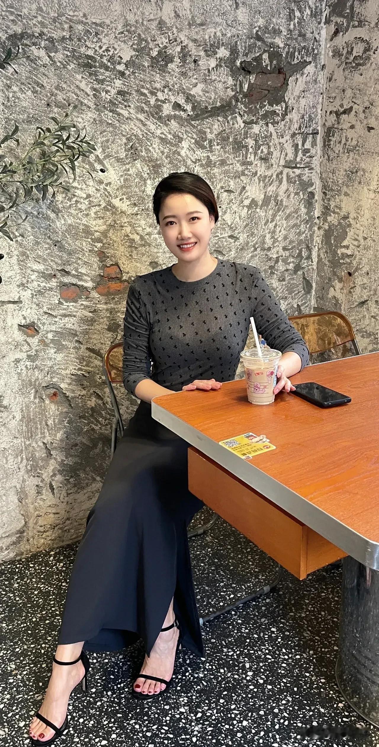 来个才艺展示[呲牙]