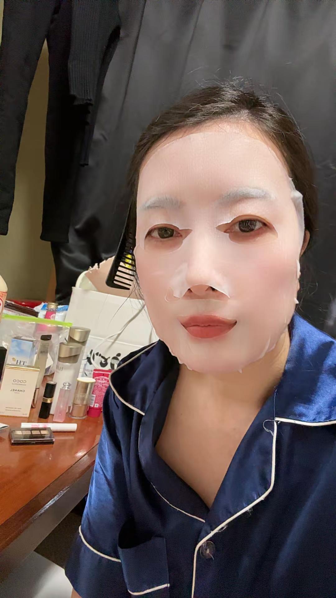 没事就来捣腾一下这张老脸🤭🤭🤭要面膜的来找我哦😜