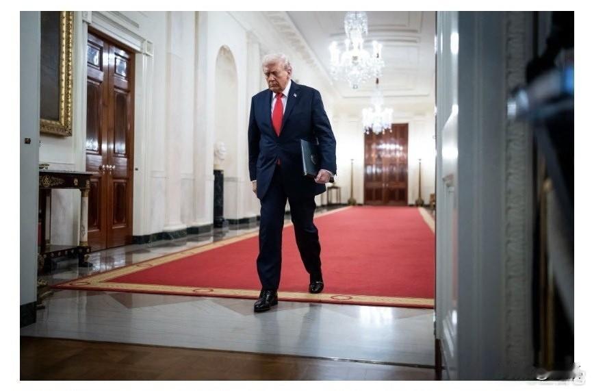 甩锅大王…特朗普总统称民主党政府停摆导致美国损失1.5万亿美元。
当地时间11月