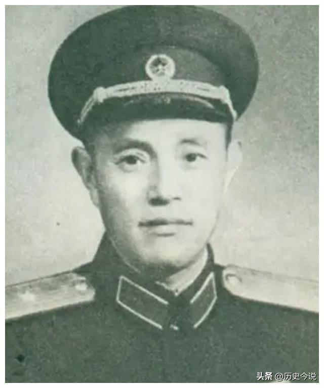 一纸批示鉴初心：张力雄授衔不争，毛主席钦点镇守红土地
 
阅读此文前，诚邀您点击