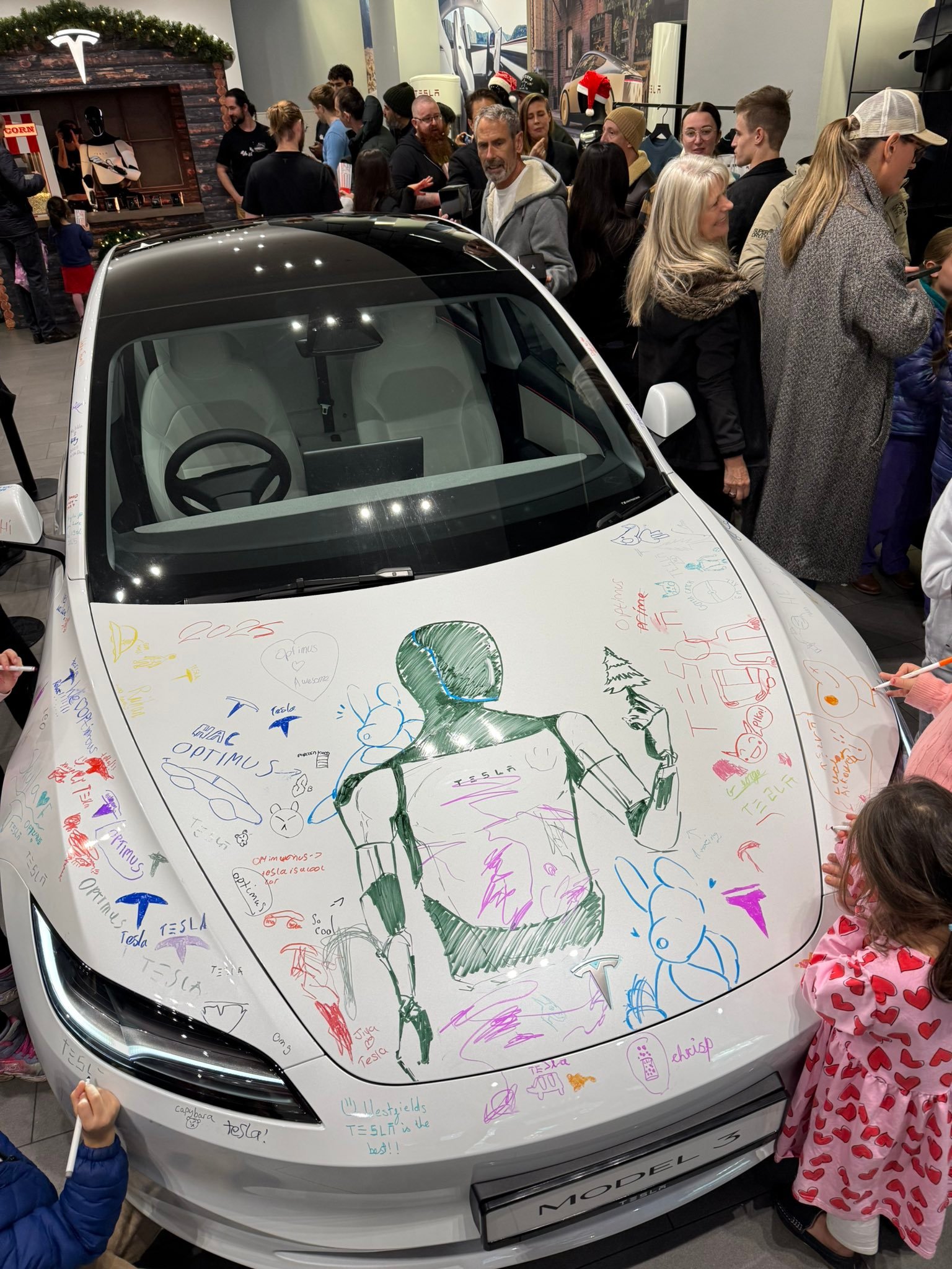 马斯克：“比尔盖茨曾大量做空特斯拉——我们总股份的1%，到现在可能已经让他损失了