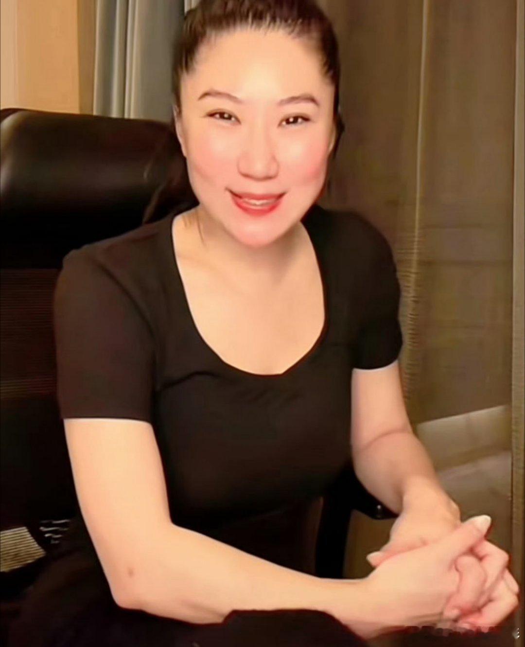 谢贤前女友自曝曾被求婚到底是谢贤身体机能下降放走她去追求幸福？还是她主动要求分开