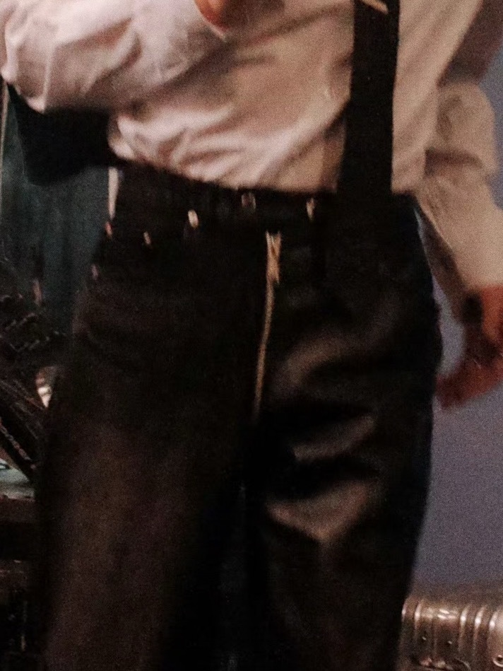 不对劲儿，这个裤拉链