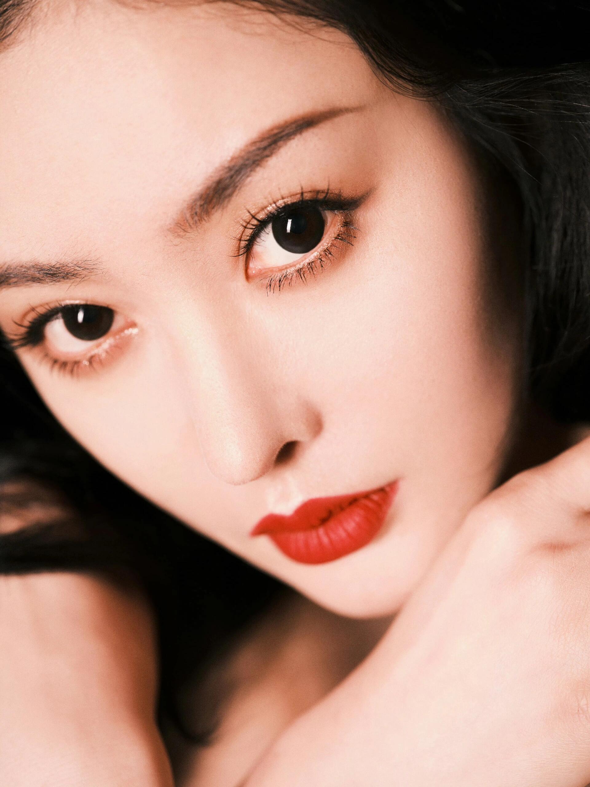 张天爱短裙高跟，这形态美爆了 