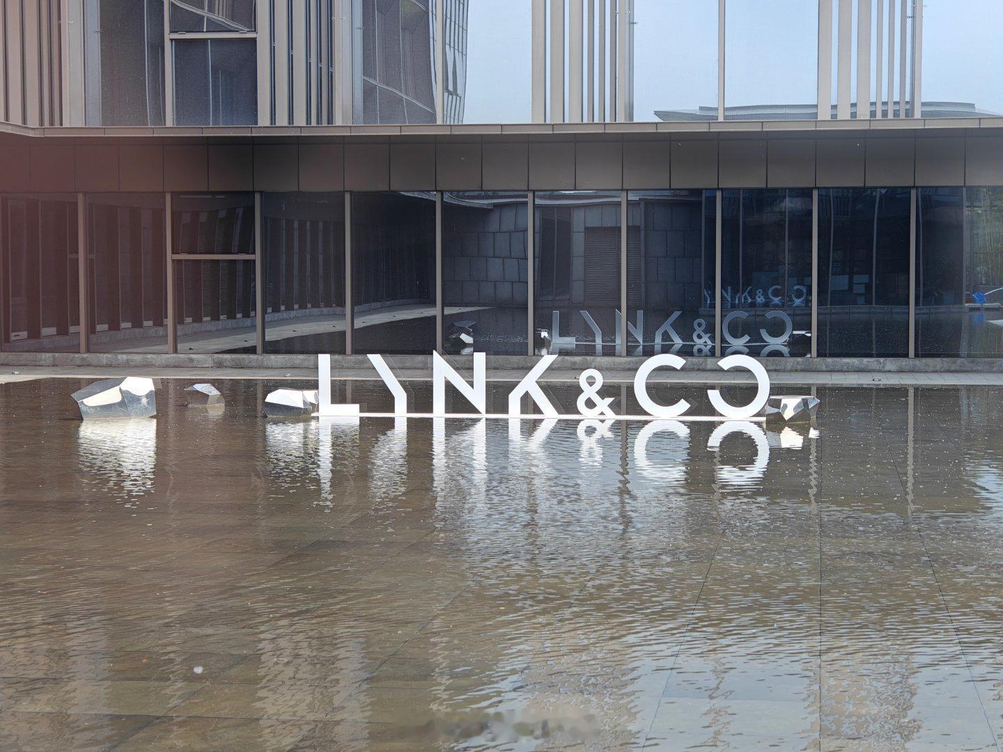 合理怀疑领克买下了这家英迪格酒店。  ​​​