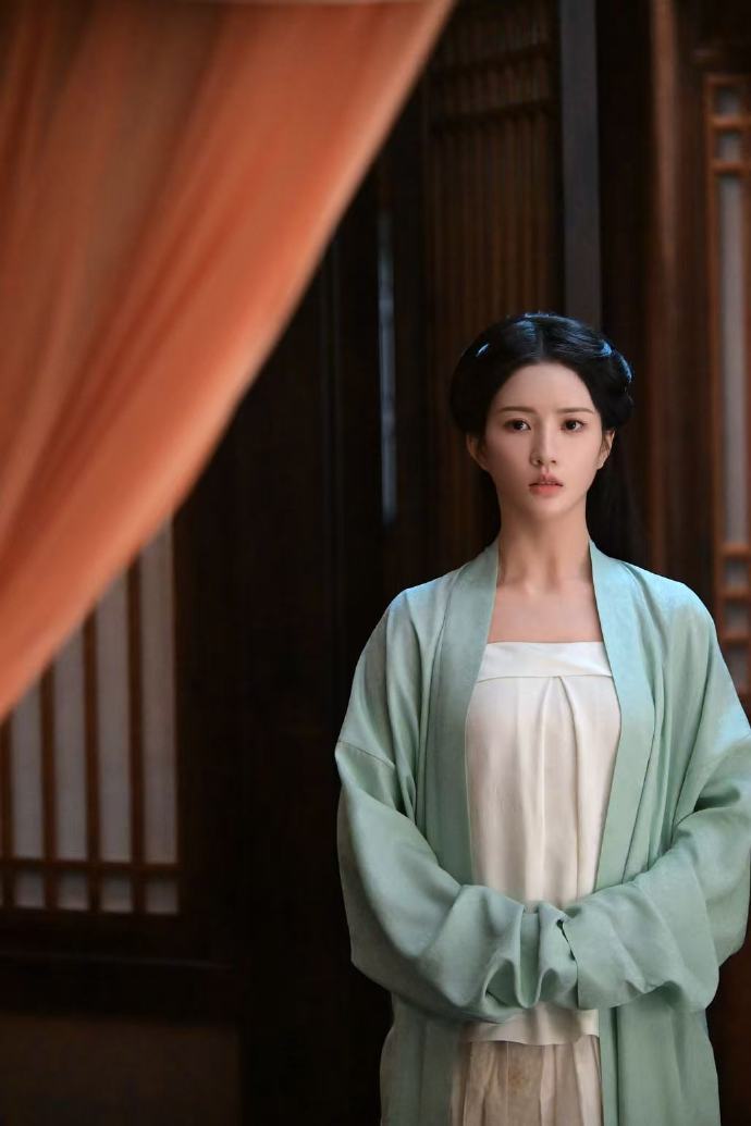 刘些宁高端卡颜局  郦家大娘寿华，琴棋书画样样精通，美貌与气质并存！刘些宁完美演