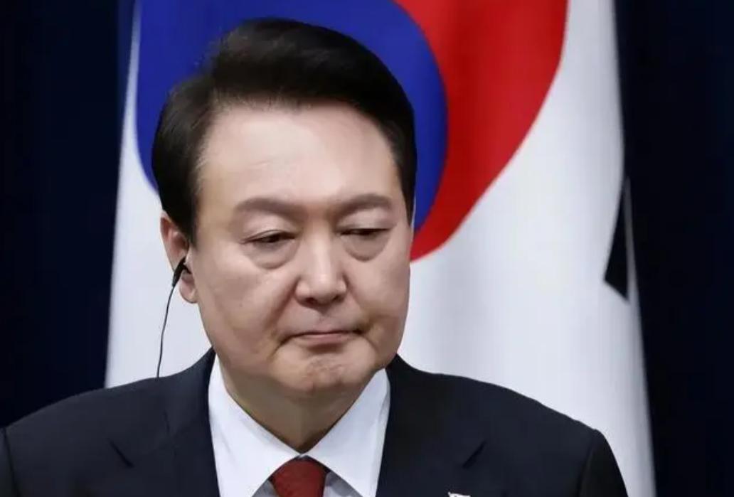 一个已经被判了无期徒刑的韩国前总统，居然在另一个案子里被判无罪了！ 

5月28
