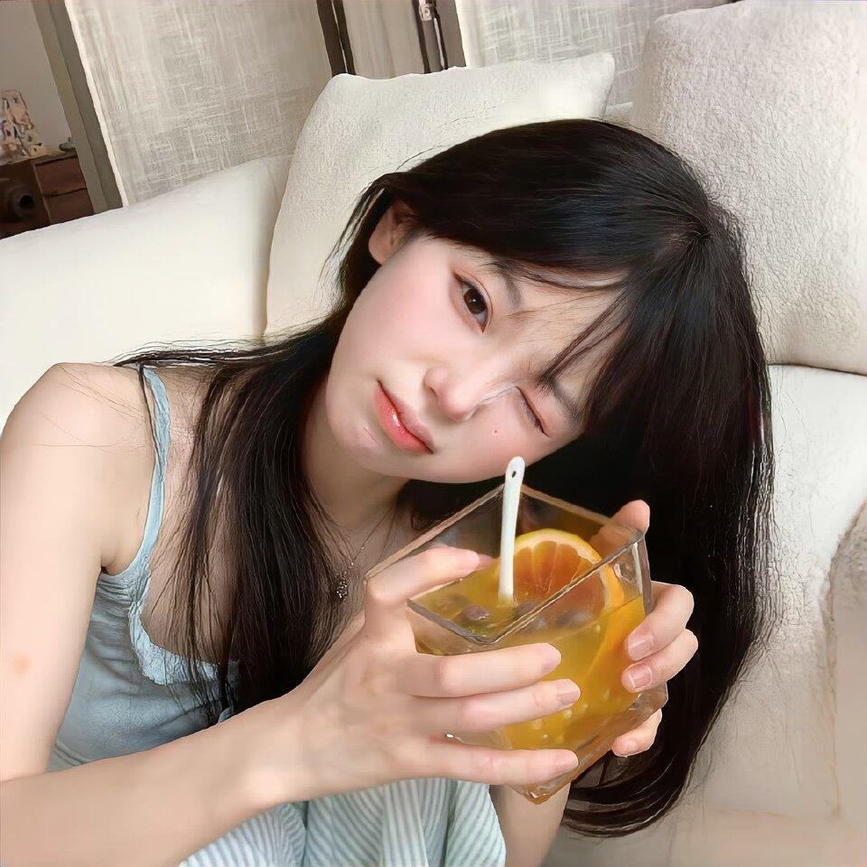 𝑾𝒆𝑪𝒉𝒂𝒕｜氛围感女头｜优质女生头像｜小众头像｜头像分享｜ins风