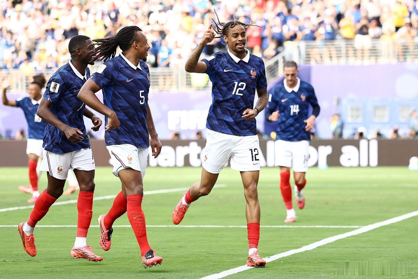 世界杯法国3:0瑞典16强姆巴佩梅开二度  晋级16强！法国3-0瑞典将战巴拉圭