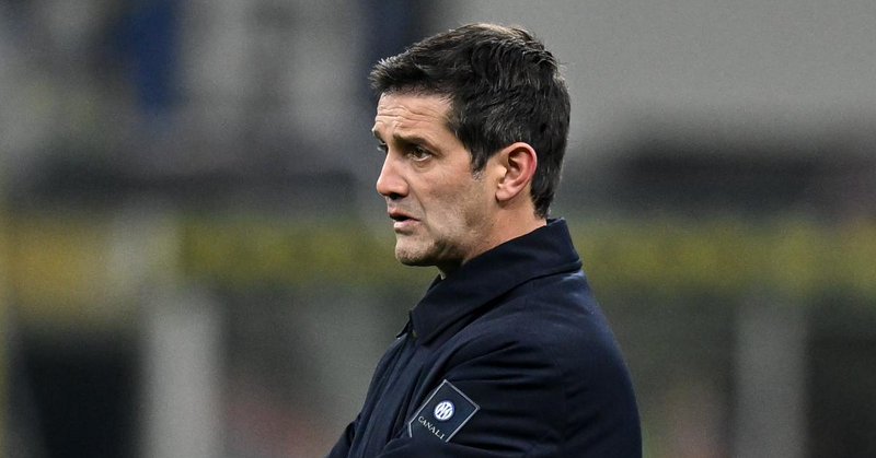 比索利表示：“国米 需要年轻化后防线。输给米兰和马竞？偶尔的失误是可以接受的。”