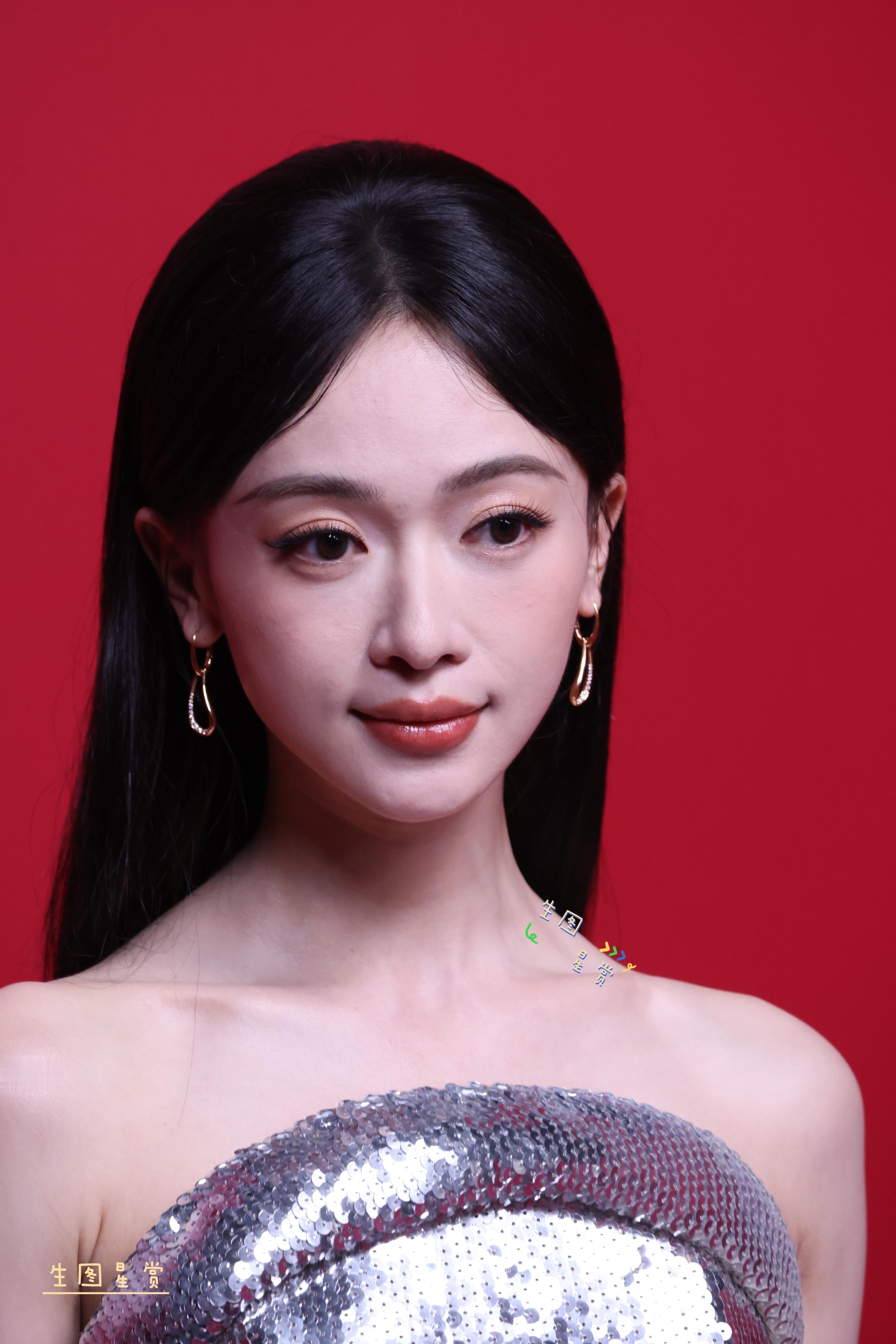 吴谨言时尚芭莎年度派对生图直出，美美滴闪耀红毯✨ 吴谨言[超话] ​​​