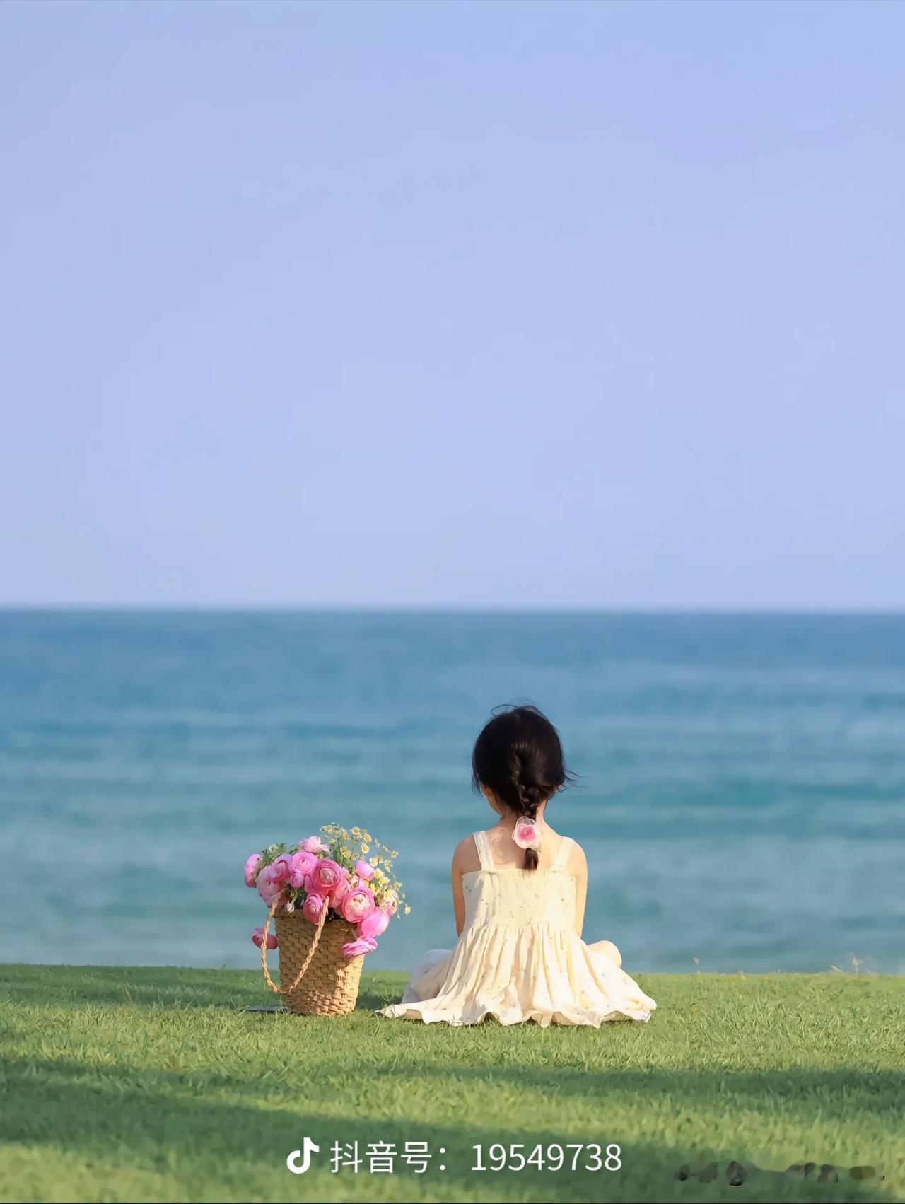 不管是猥亵，还是强奸儿童，都应该判处死刑并立即执行。
这些犯罪分子出狱后，再次侵