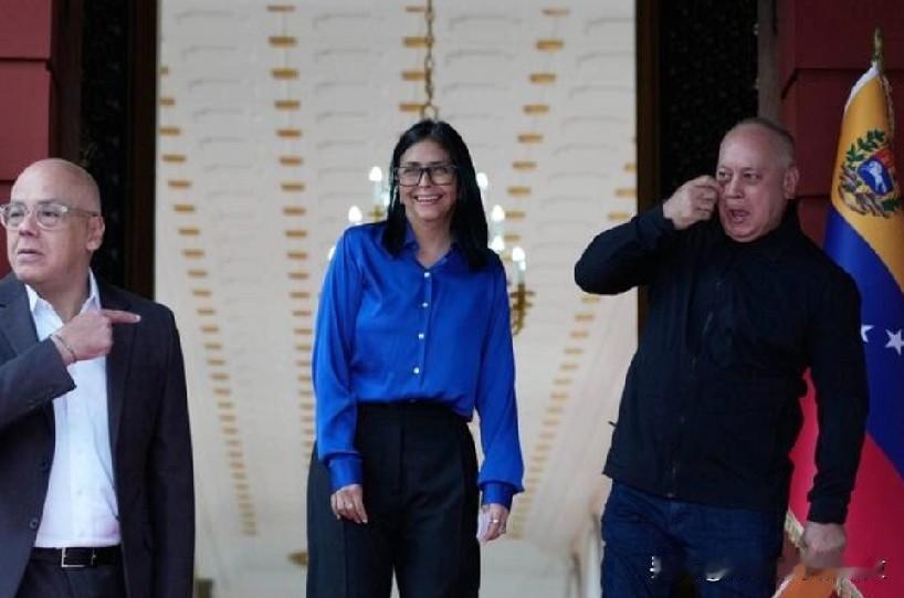 委内瑞拉代总统德尔西 · 罗德里格斯誓言继续释放前总统尼古拉斯 · 马杜罗关押的