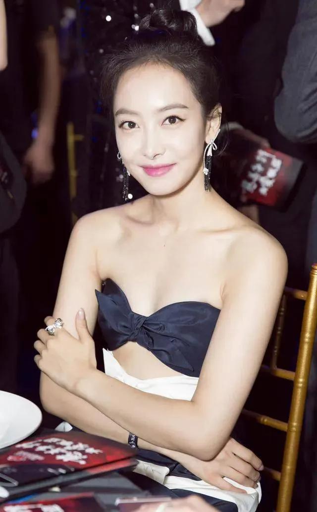 #时尚宝藏来袭# #妮蒂24秋冬# #奕媛好物# #好逛的好看的#