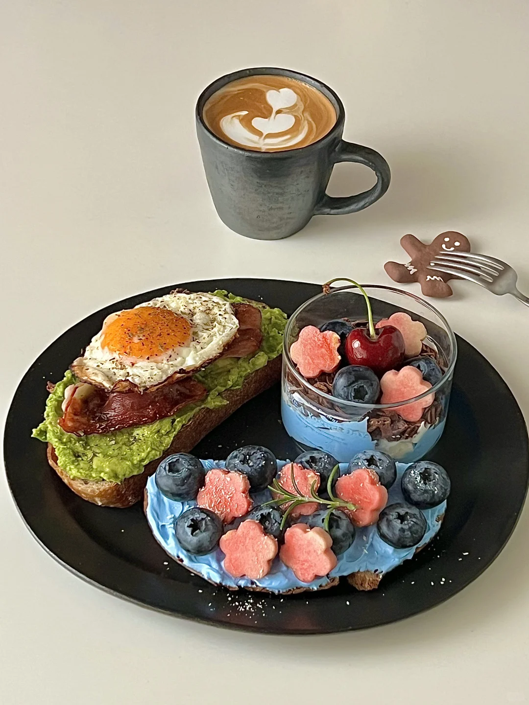 早餐｜开放式欧包三明治🥖酸奶杯🍒热拿铁☕️