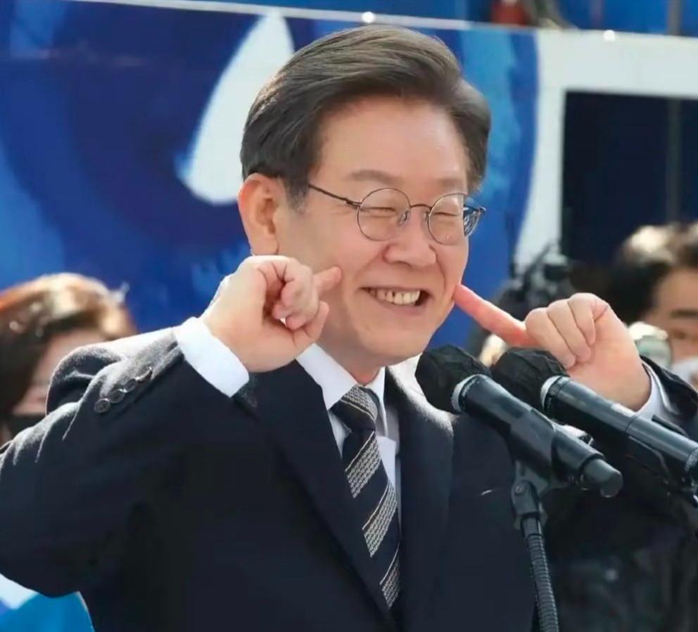 李在明获得大胜！
6月3日，据韩联社报道，韩国第九届地方选举，李在明领导的共同民
