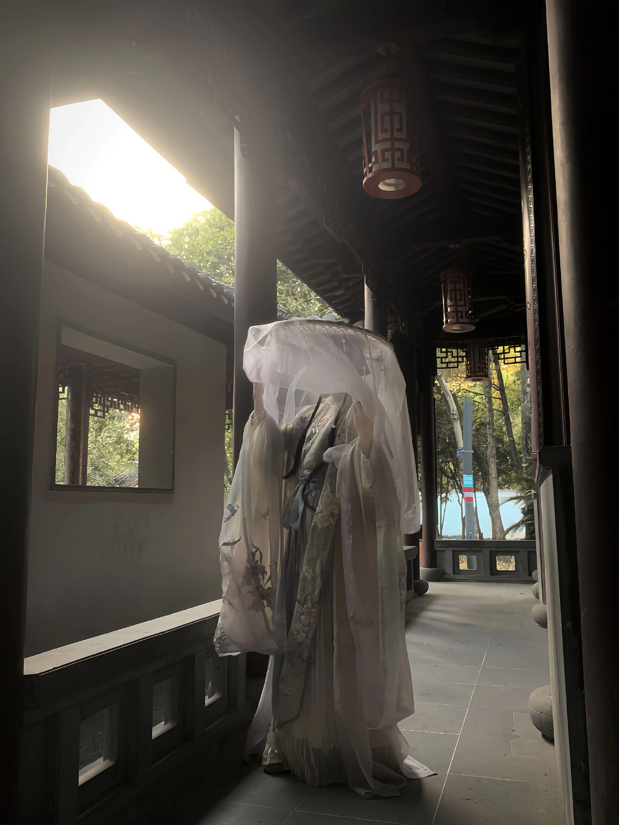 “折戟沉沙秋水溟”