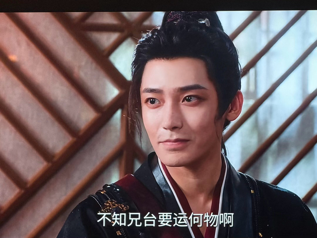 侯明昊演技入青云 其实很容易演的让人觉得油腻，但小侯很清爽所以不会让人不适，陆江