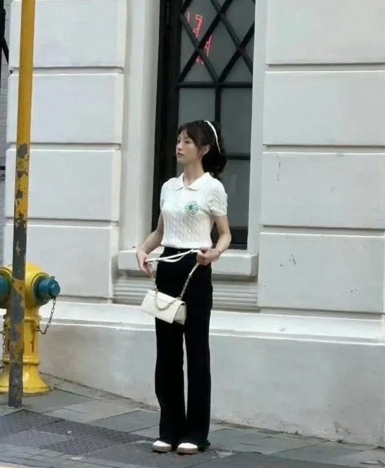被娃娃脸的田曦薇给骗了，原来她这么高 
