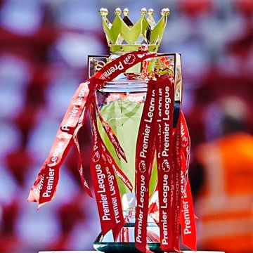 🗣斯科尔斯表示，本赛季没有哪支球队配得上赢得英超冠军！ 😂“我认为今年不应该