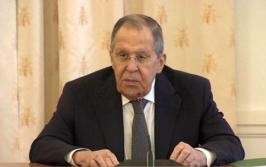 俄罗斯已决定向伊朗提供无人机、防空系统、苏35战斗机，美国提出强烈反对，但俄外长