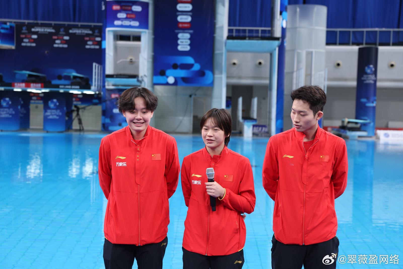 全红婵00后整顿采访届全红婵小孩姐变跳水教练全红婵采访时说话直来直去，教跳水时又