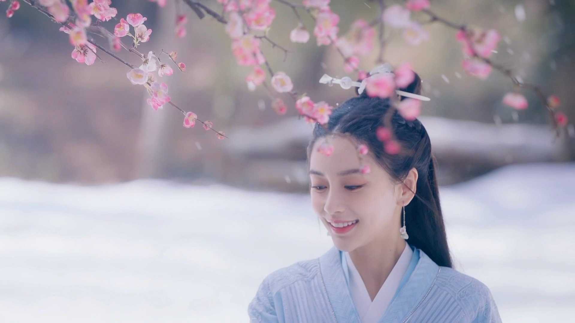 angelababy angelababy 玫瑰可以是浪漫的定义词 但自从遇见你