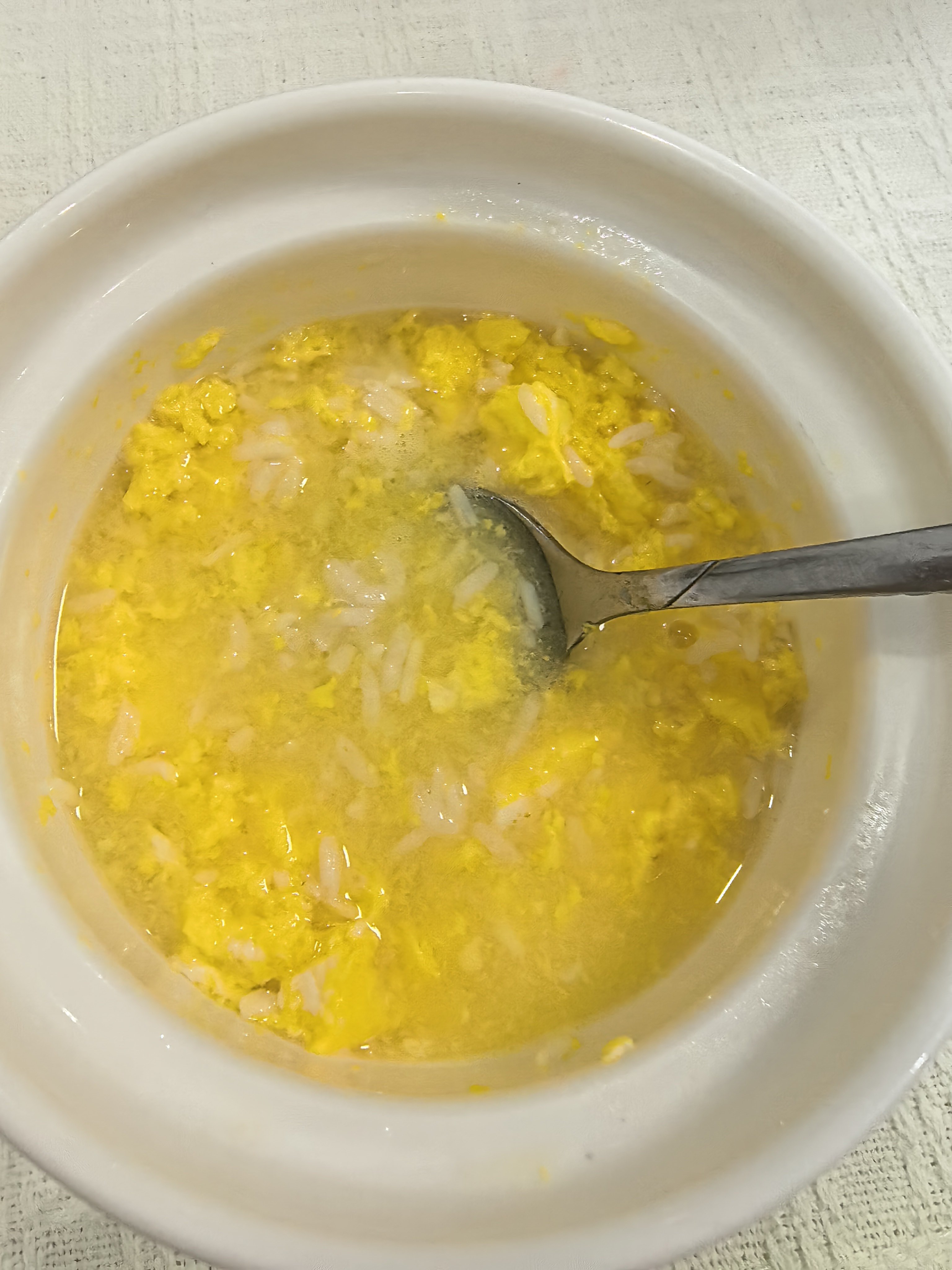 早上起得很早，买了很多吃的，听说米酒蒸蛋补气血，我也吃腻了也没啥效果……