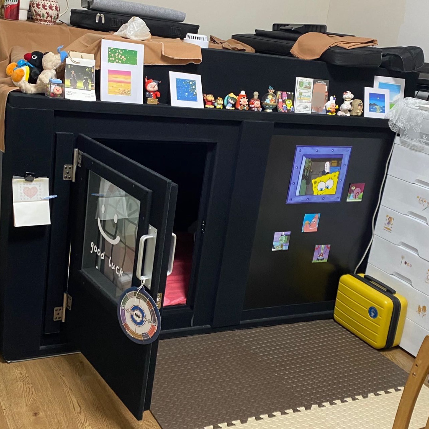 男子因噪音过敏住5年隔音舱：自己设计，已接上百个订单，帮噪音