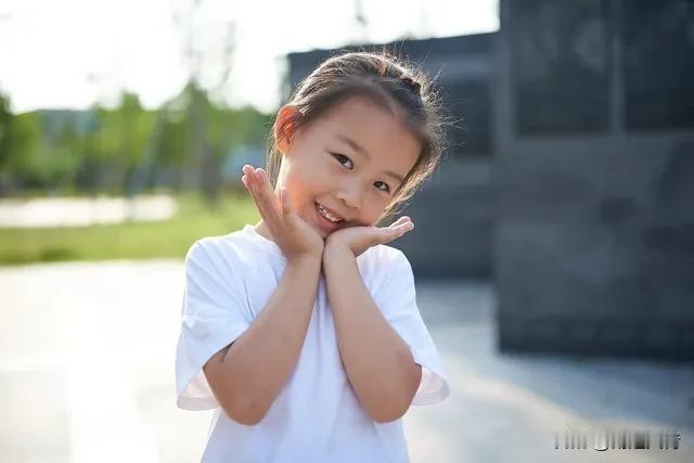 说起今后选什么专业，我家闺女，打死都不想当老师，说太操心了。我琢磨着，这可能是她