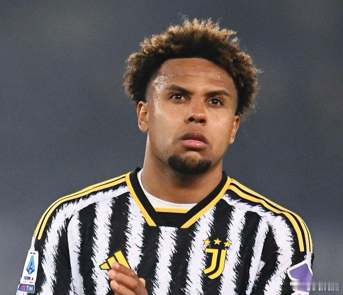 韦斯顿·麦肯尼与尤文图斯的新合同将在未来几天内签署。这是一份为期四年、年薪约40