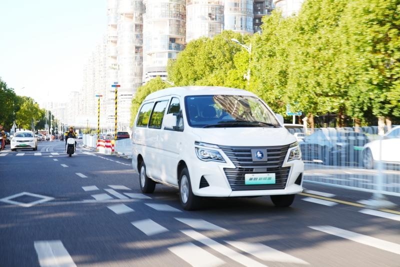 菱智新能源，务实续航，可靠相伴
不追求虚无的远方，只专注于脚下的征程
扎实电量，