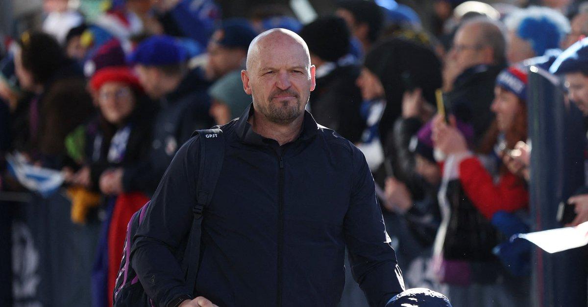 [To learn English]
Scotland coach Gregor
