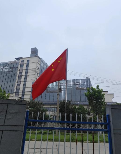 西方列强己经磨刀霍霍，撸起袖子开始抢劫中国了，他们羡慕中国的科技，荷兰抢劫安世半