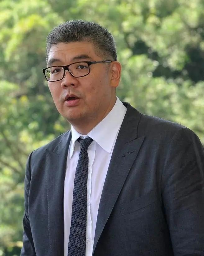 连胜文真是莫名其妙！

就在郑丽文访陆即将出发前，4月4号深夜，连胜文突然在社交