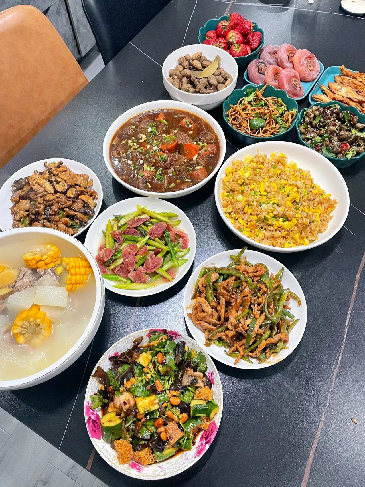 最近我发现了一个问题，自从美国对中国实施了制裁，发现在美食界发生了以下7个变化：
