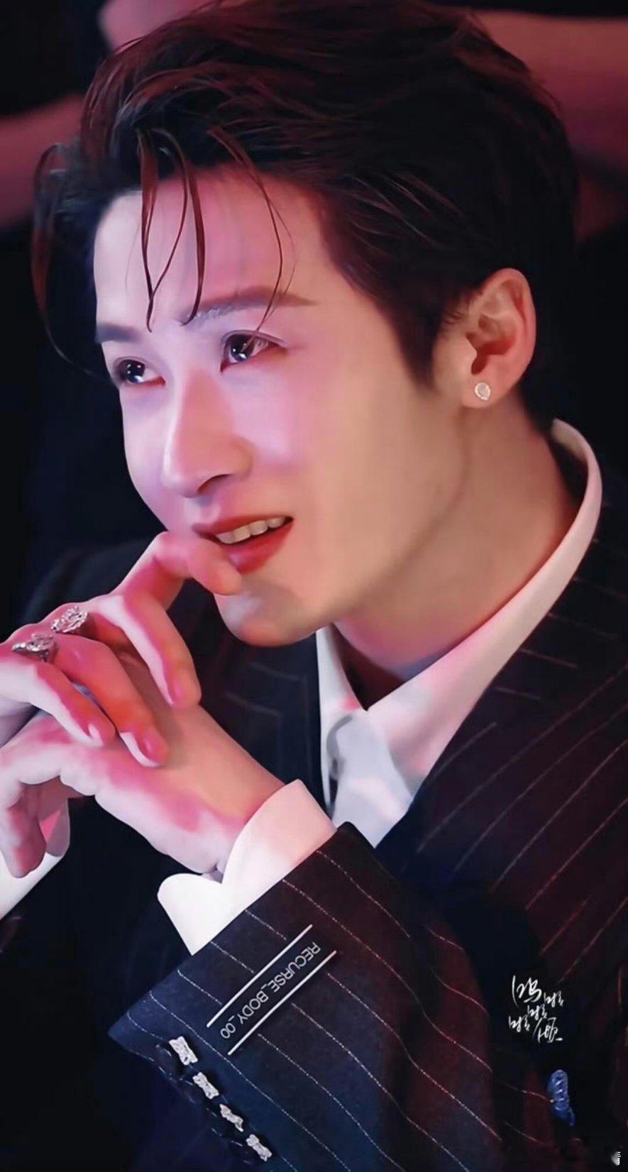 檀健次四部广电优秀网络视听作品次次很厉害的，但是资源差强人意，心疼了[苦涩] ​