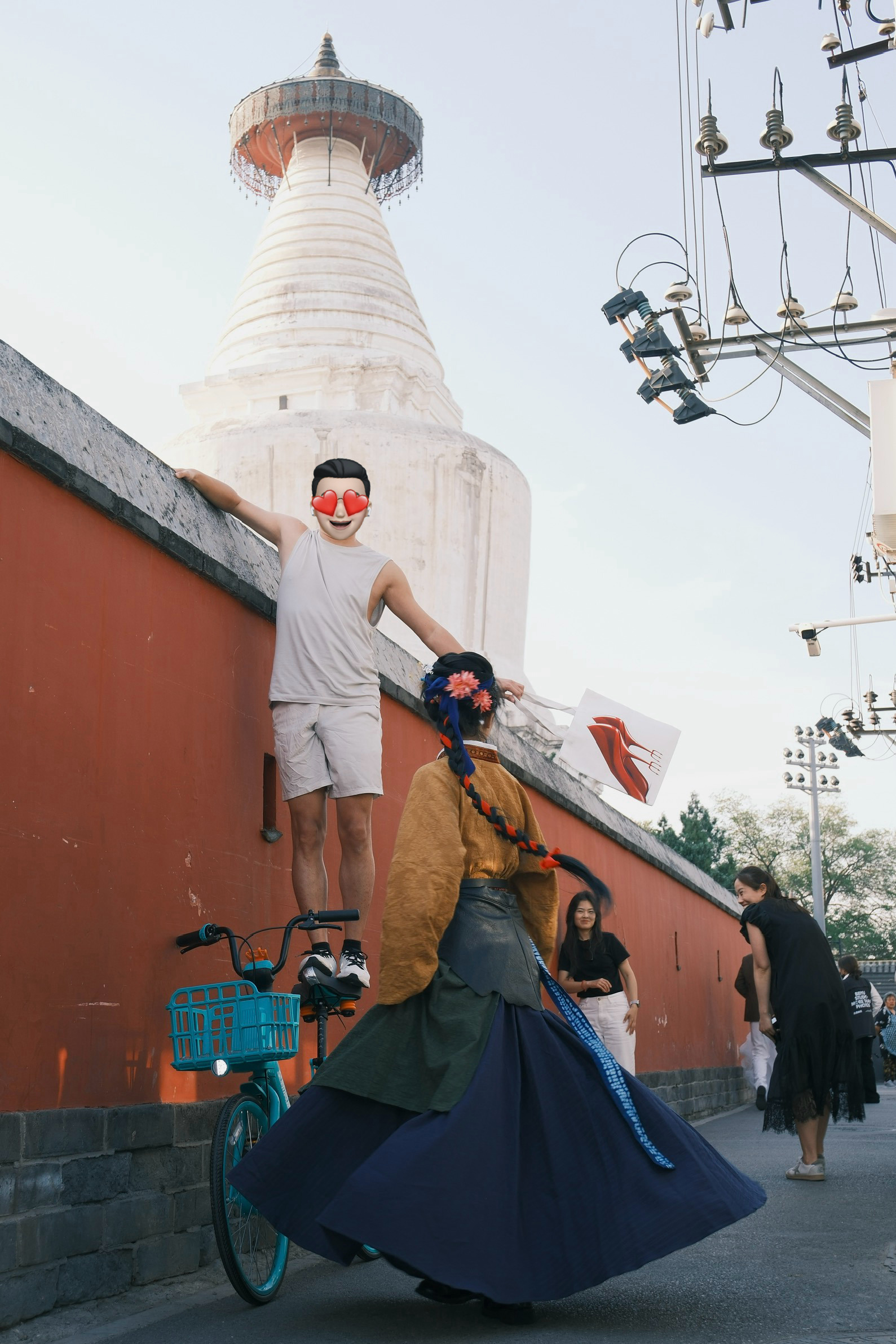 Christina Aguilera《Loyal Brave True》(《花木