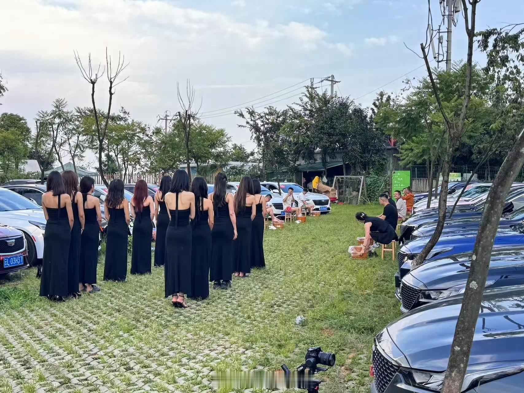 因暴雨汽车泡水保险公司拒绝理赔听说凯迪拉克组织车友会了，心动了～ ​​​