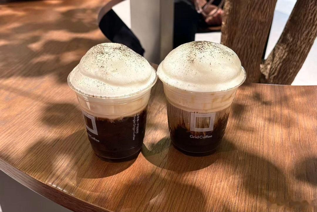 还在痴迷康宝蓝。健完身下楼就是一杯。 