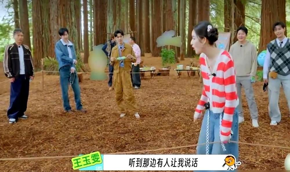 完了，偶像剧照进现实了？陈星旭一个动作，直接让CP粉原地炸锅。

就那个瞬间，王