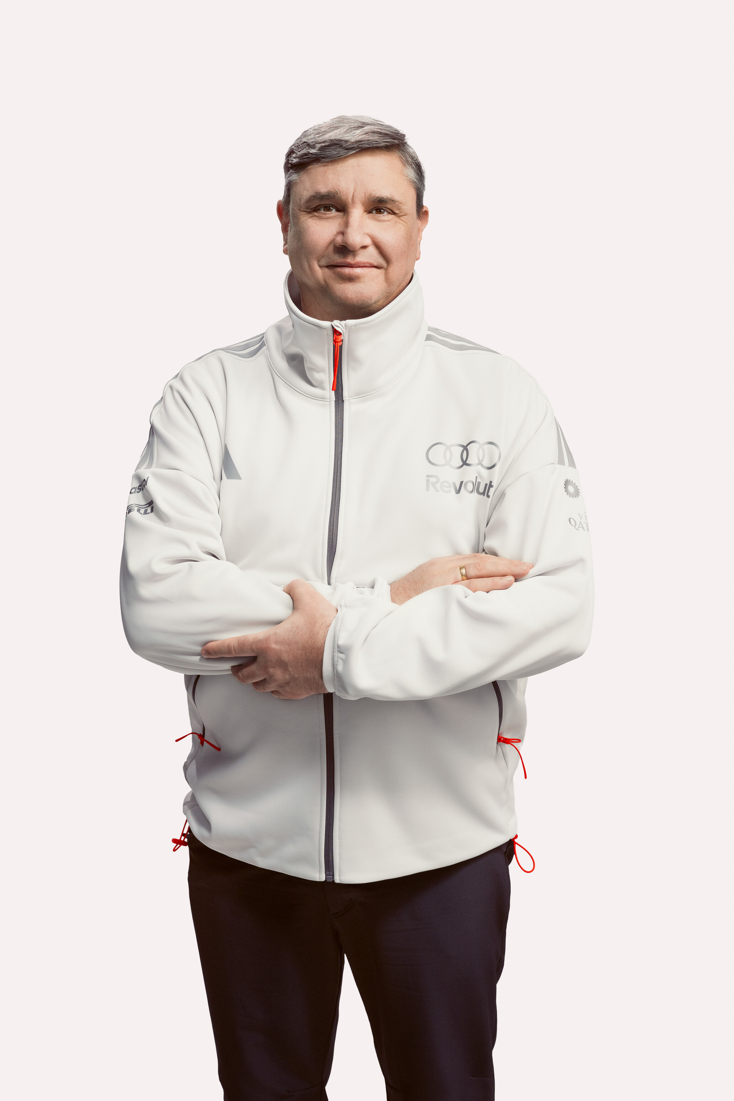 Audi F1车队管理层摄影棚照📷2026f1