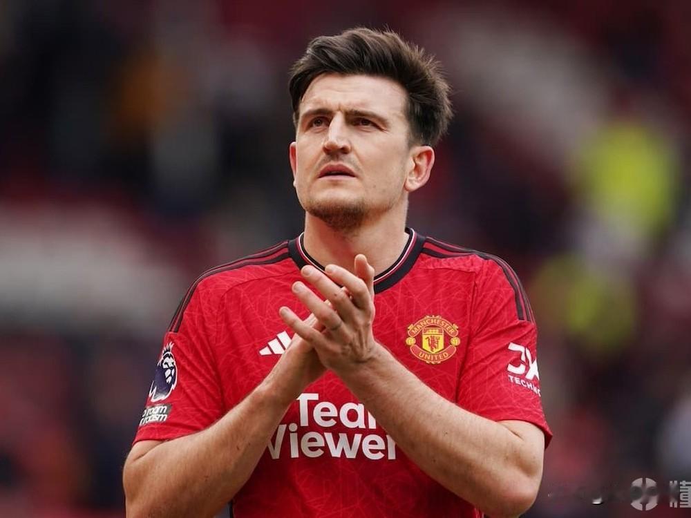 AC米兰冬窗有意马奎尔…AC米兰对曼联的中后卫马奎尔感兴趣，马奎尔本赛季至今只代