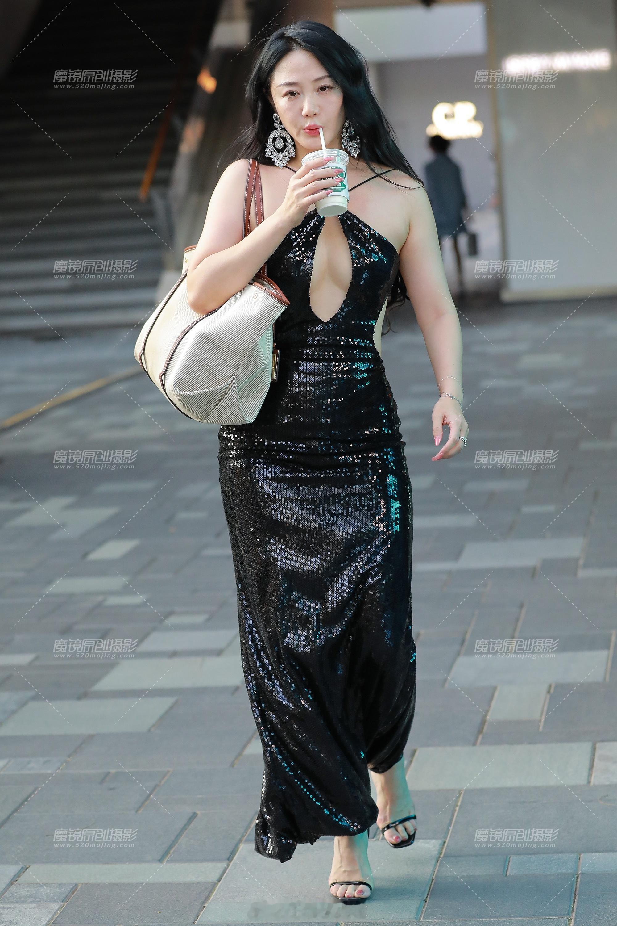 成熟御姐，身姿妖娆！潮流穿搭 ​​​