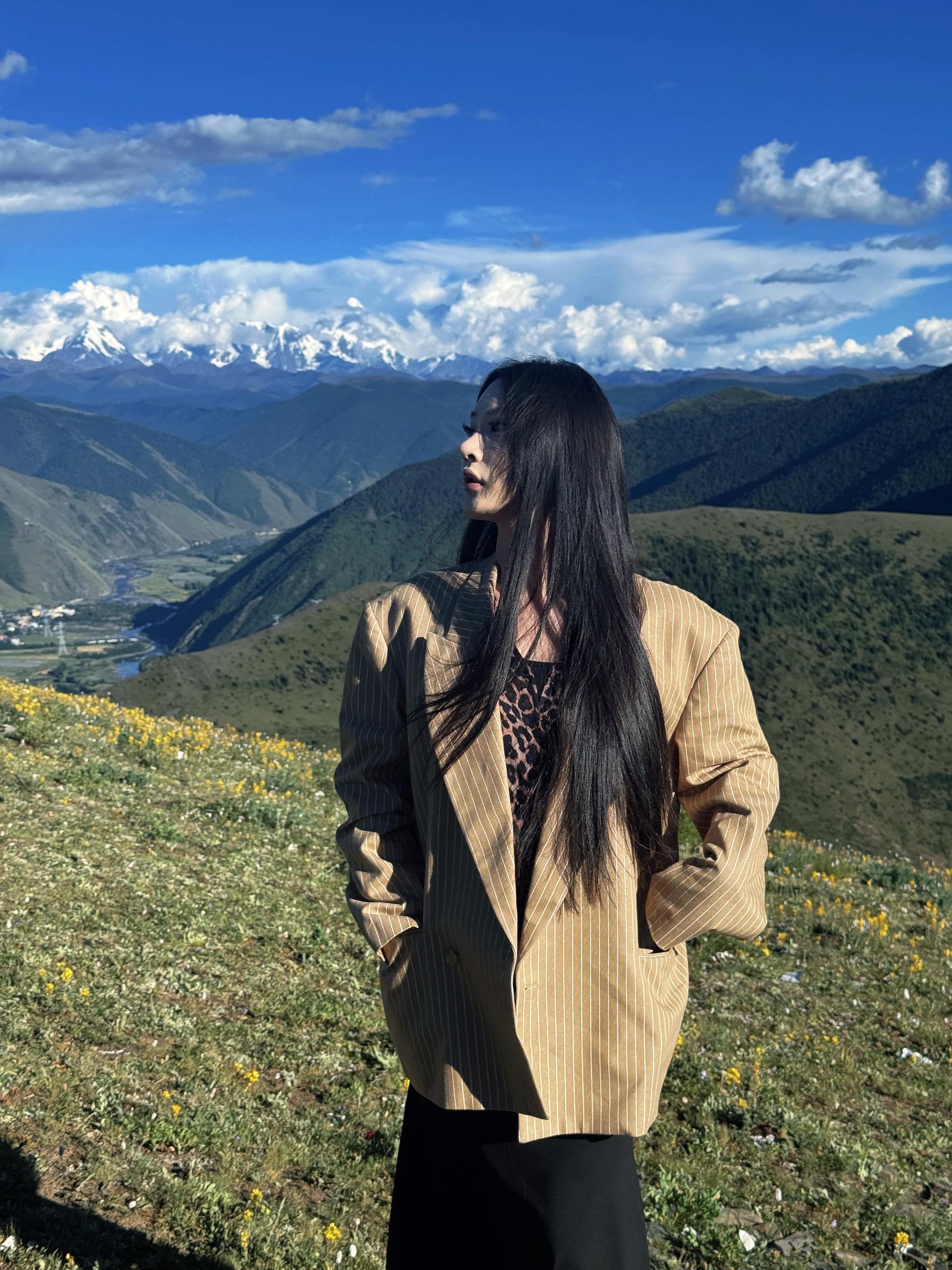 我们都不懂时间的重量所以当离别真正到来的时候只能傻傻愣在原地人有时候突...